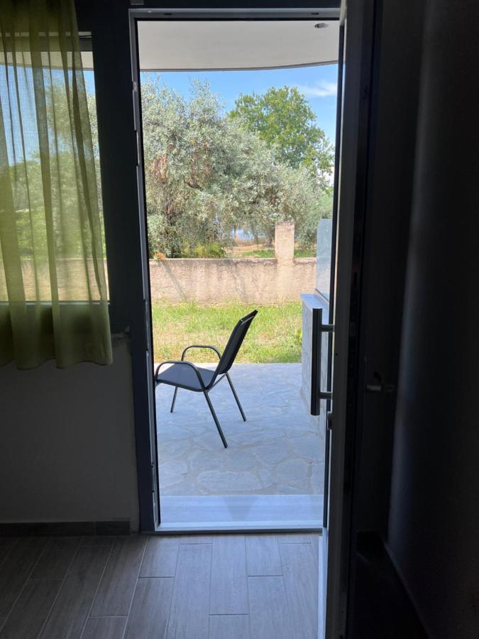 Bivas Apartments Limenas  Eksteriør billede