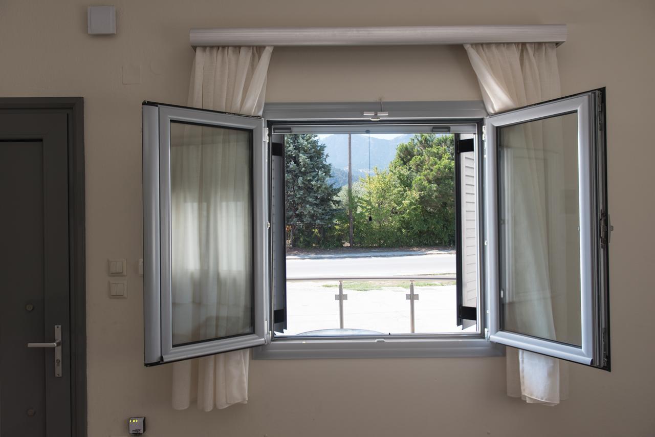 Bivas Apartments Limenas  Eksteriør billede